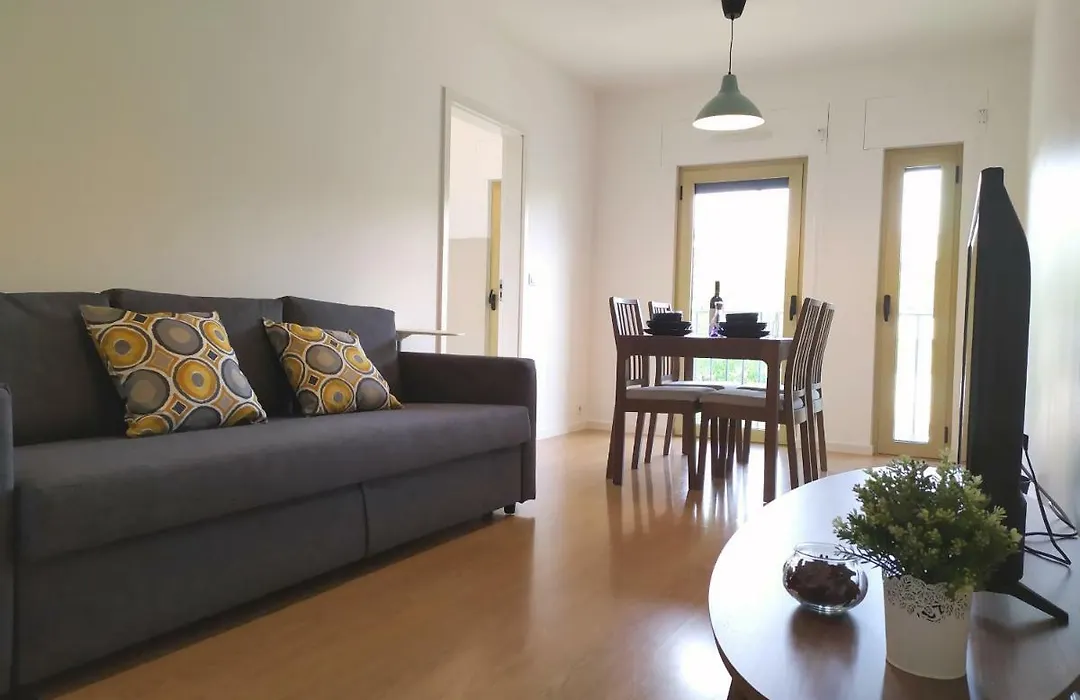 Lisbon Apartment -Free Parking-1