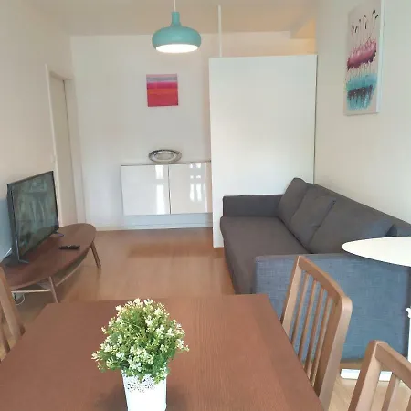 Lisbon Apartment -Free Parking-3